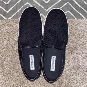 Steve Madden size 10 Black Gills